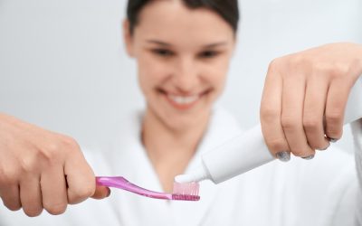 How to Choose the Best Toothbrush and Toothpaste